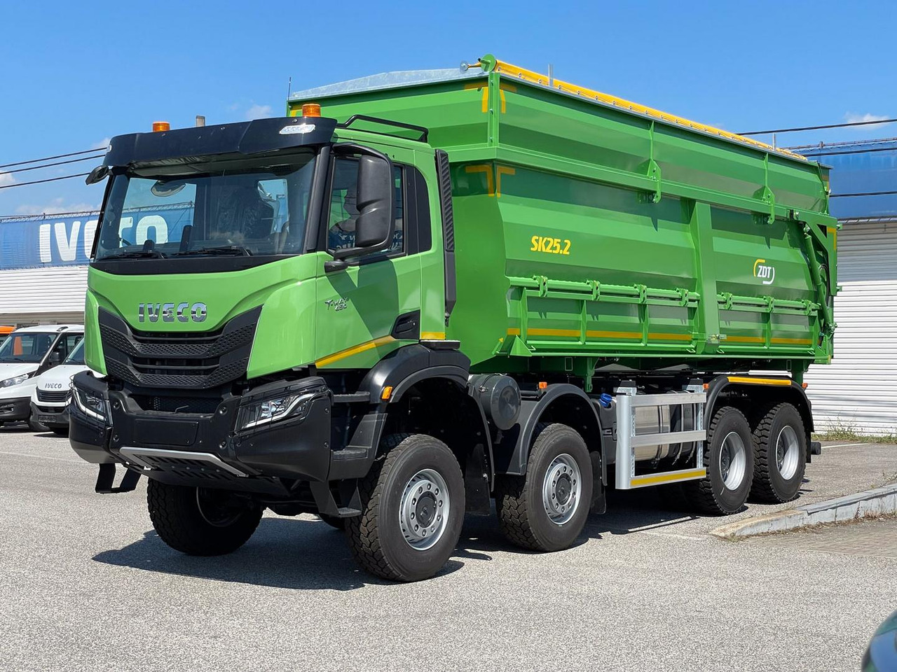 Iveco T-WAY, CURSOR 13 EURO VI, AD410T45W - Camião basculante: foto 1 Iveco T-WAY, CURSOR 13 EURO VI, AD410T45W - Camião basculante: foto 1