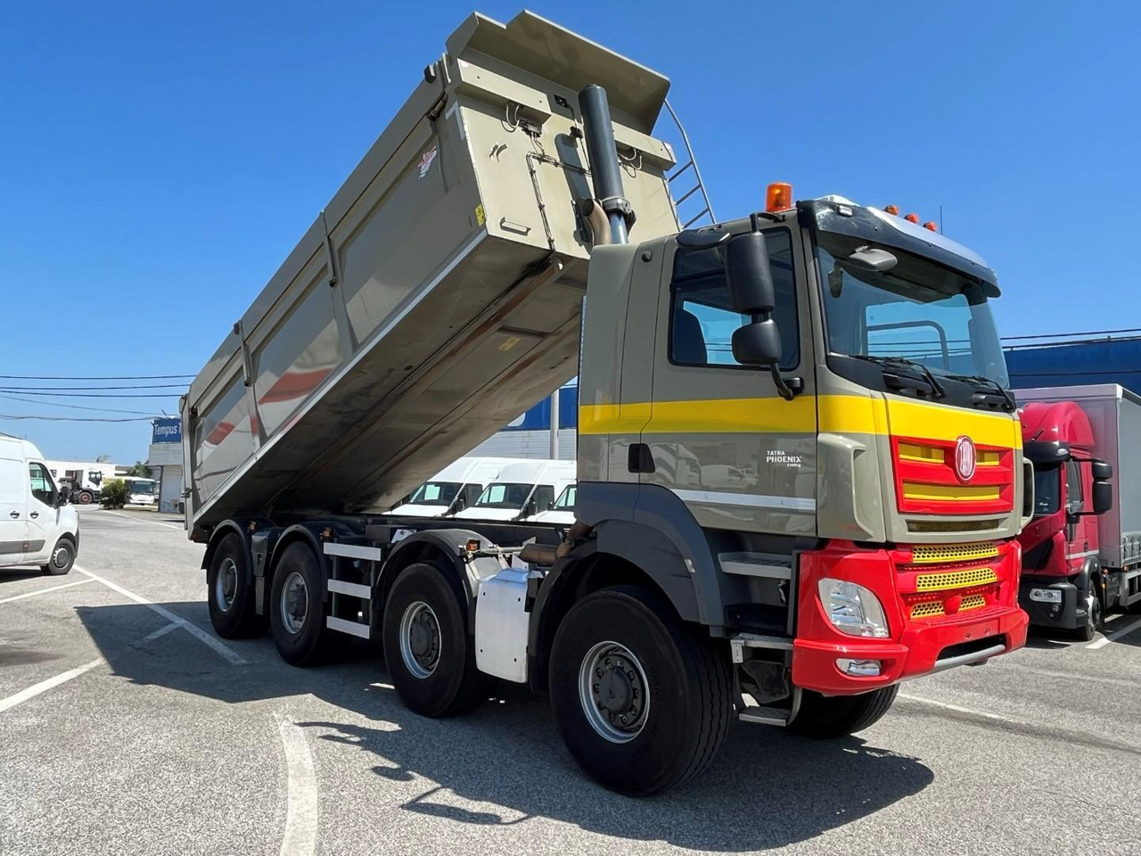 Tatra Phoenix 8x8 jednostranný sklápač, rv 2019, Sklápač S1 - Camião basculante: foto 1 Tatra Phoenix 8x8 jednostranný sklápač, rv 2019, Sklápač S1 - Camião basculante: foto 1