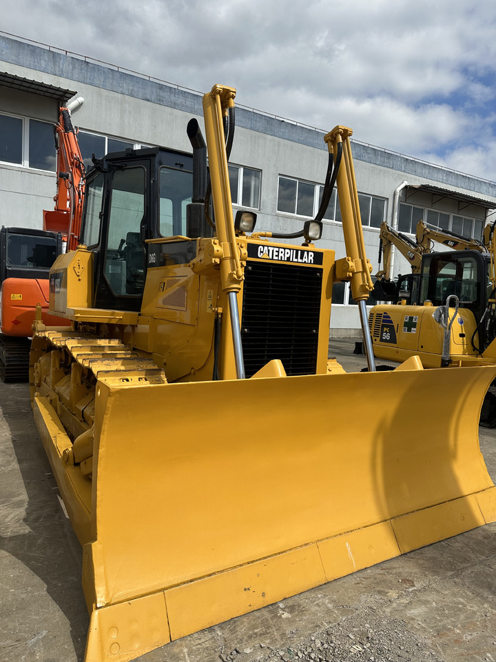 CATERPILLAR D6G - Buldôzer: foto 4 CATERPILLAR D6G - Buldôzer: foto 4
