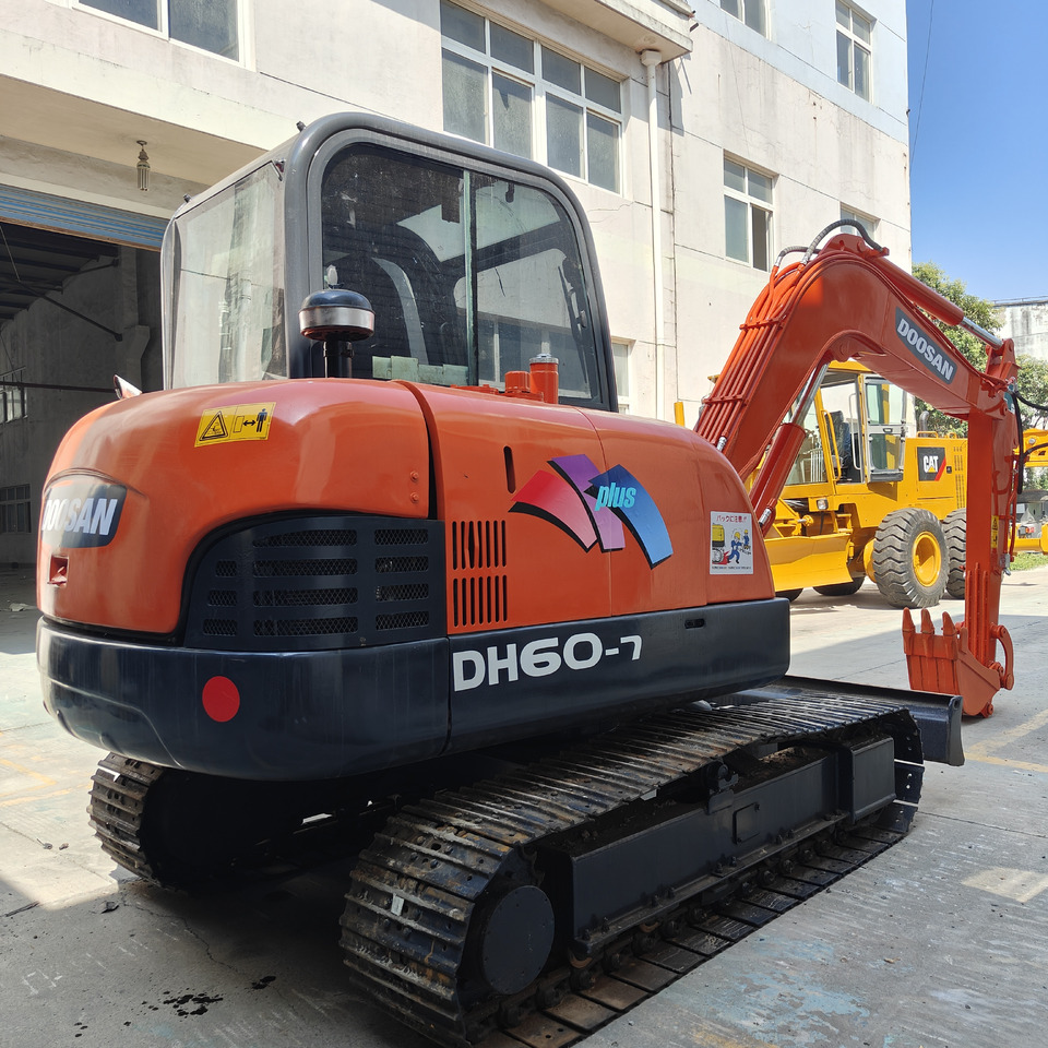 Doosan DH60 - Mini escavadeira: foto 2 Doosan DH60 - Mini escavadeira: foto 2
