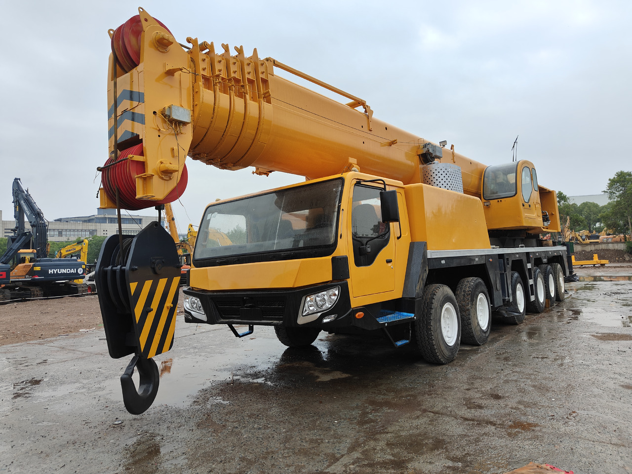 XCMG QY130K 130T Truck Crane - Grua móvel: foto 2 XCMG QY130K 130T Truck Crane - Grua móvel: foto 2