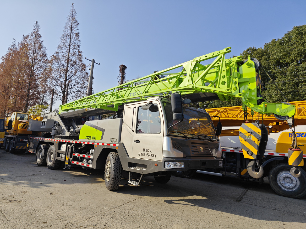 ZOOMLION ZTC250V - Grua móvel: foto 2 ZOOMLION ZTC250V - Grua móvel: foto 2