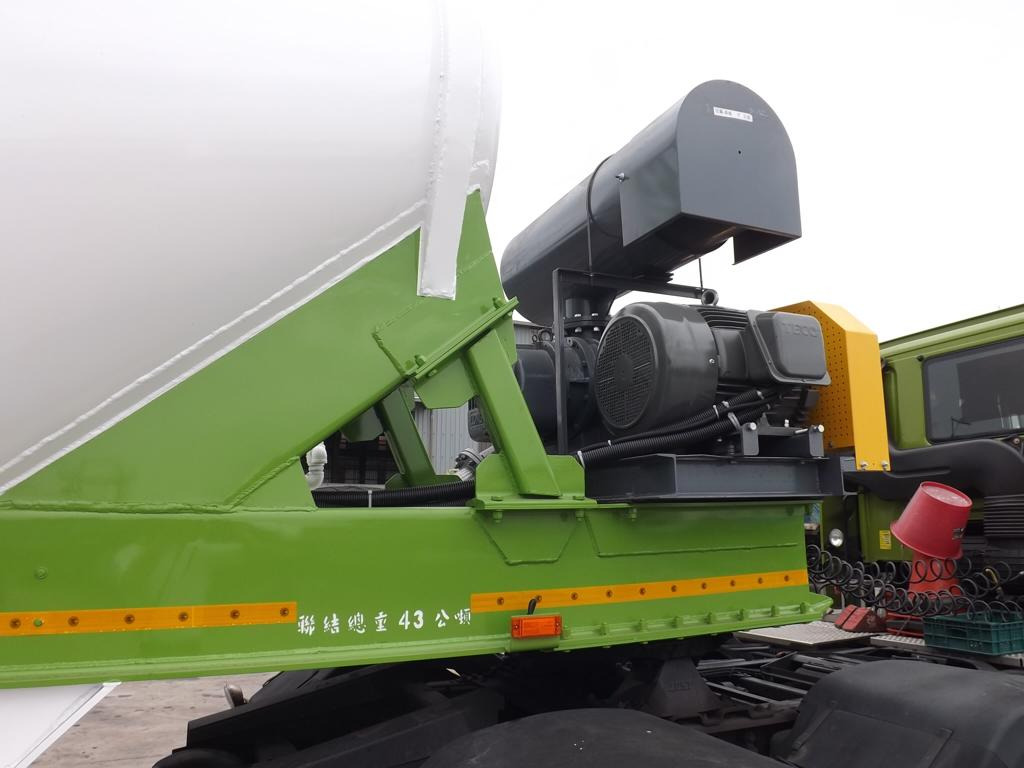 JSIE JSIE9401FT - Semirreboque tanque: foto 4 JSIE JSIE9401FT - Semirreboque tanque: foto 4