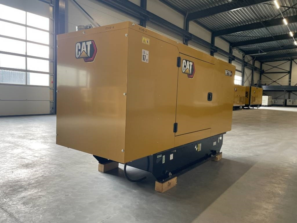 CAT DE110GC - 110 kVA Stand-by Generator - DPX-18208 - Gerador elétrico: foto 4 CAT DE110GC - 110 kVA Stand-by Generator - DPX-18208 - Gerador elétrico: foto 4