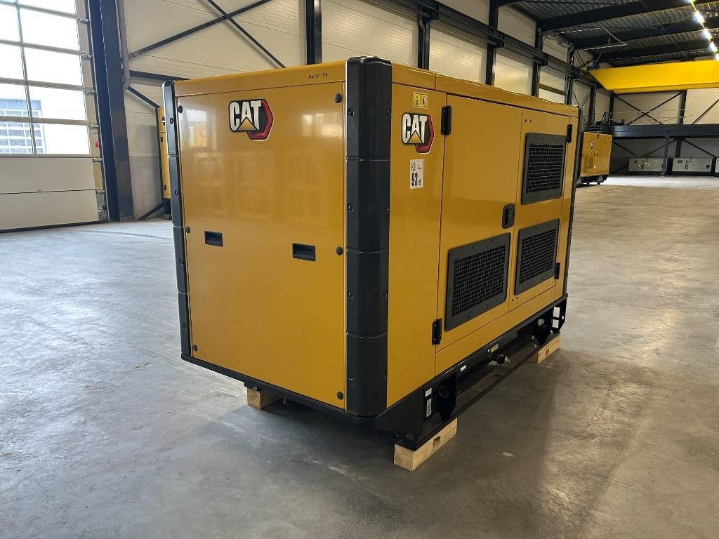 CAT DE88E0 - 88 kVA Generator - DPX-18012 - Gerador elétrico: foto 4 CAT DE88E0 - 88 kVA Generator - DPX-18012 - Gerador elétrico: foto 4