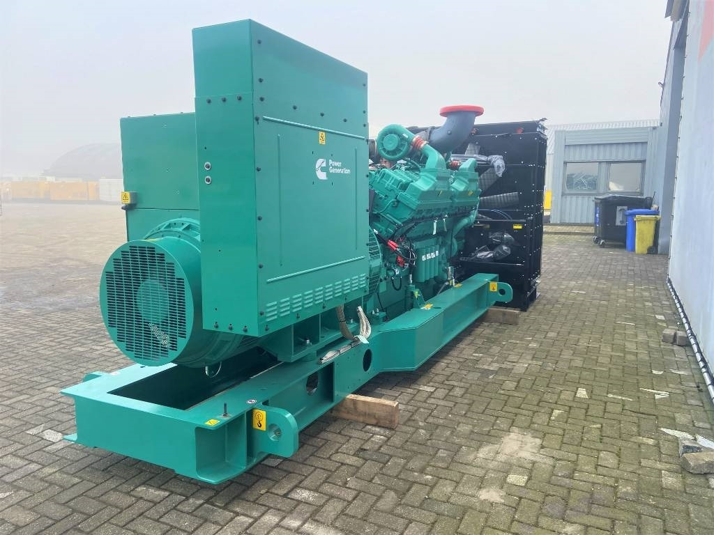 Cummins C2250D5 - 2.250 kVA Genset - QSK60 - DPX-18536-A - Gerador elétrico: foto 2 Cummins C2250D5 - 2.250 kVA Genset - QSK60 - DPX-18536-A - Gerador elétrico: foto 2