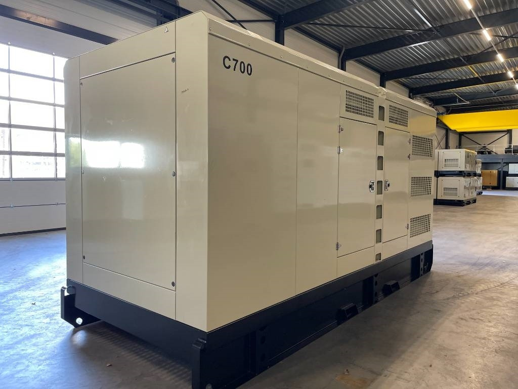 Cummins KTAA19-G6A - 700 kVA Generator - DPX-19848 - Gerador elétrico: foto 4 Cummins KTAA19-G6A - 700 kVA Generator - DPX-19848 - Gerador elétrico: foto 4