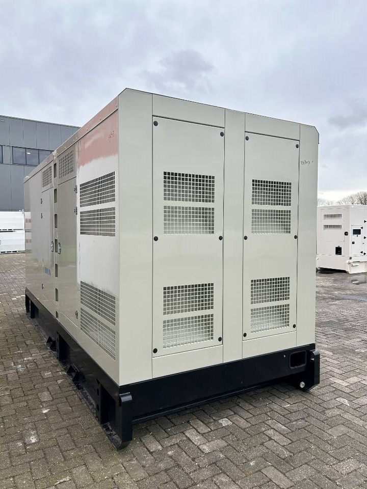 Cummins QSK19-G11 - 800 kVA Generator - DPX-19849 - Gerador elétrico: foto 2 Cummins QSK19-G11 - 800 kVA Generator - DPX-19849 - Gerador elétrico: foto 2