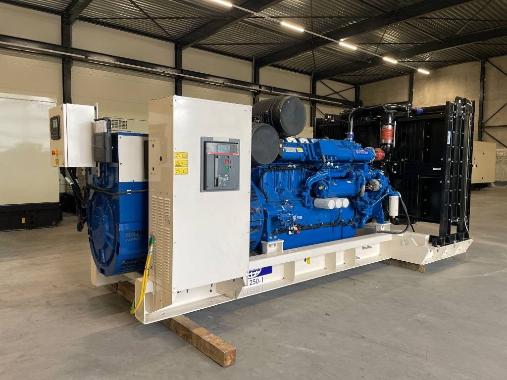 FG Wilson P1250-1 - 1250 kVA Open Genset - DPX-16028-O - Gerador elétrico: foto 2 FG Wilson P1250-1 - 1250 kVA Open Genset - DPX-16028-O - Gerador elétrico: foto 2