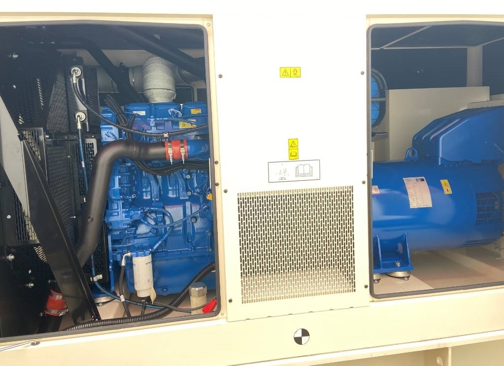 FG Wilson P850-1 - 850 kVA Genset - DPX-16024 - Gerador elétrico: foto 5 FG Wilson P850-1 - 850 kVA Genset - DPX-16024 - Gerador elétrico: foto 5