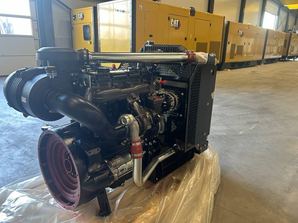Perkins 1104D-44TA - Diesel Engine - New - Motor por Máquina de construção: foto 2 Perkins 1104D-44TA - Diesel Engine - New - Motor por Máquina de construção: foto 2