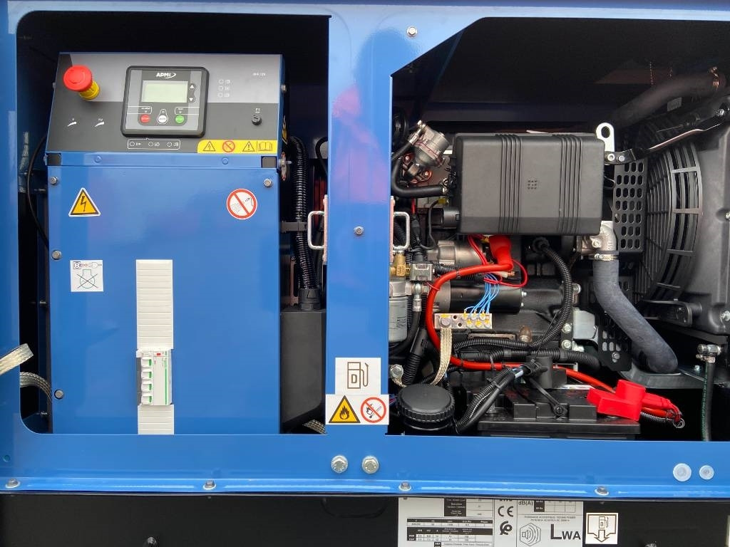 Sdmo K9 - 9 kVA Generator - DPX-17000 - Gerador elétrico: foto 5 Sdmo K9 - 9 kVA Generator - DPX-17000 - Gerador elétrico: foto 5