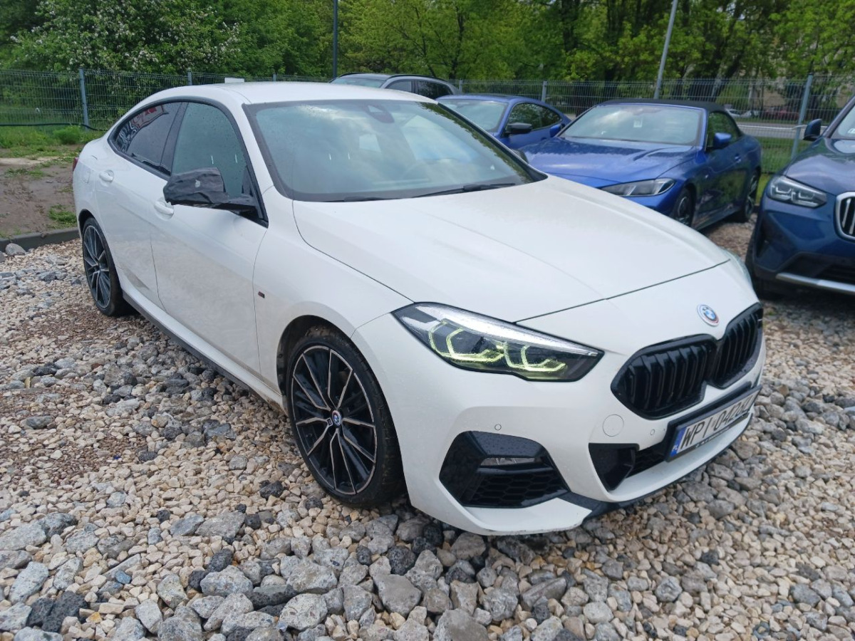 Sedan BMW 218i M Sport SEDAN: foto 1