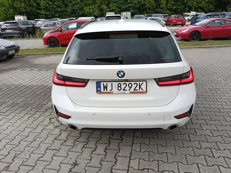 BMW 318I KOMBI - Automóvel: foto 4 BMW 318I KOMBI - Automóvel: foto 4
