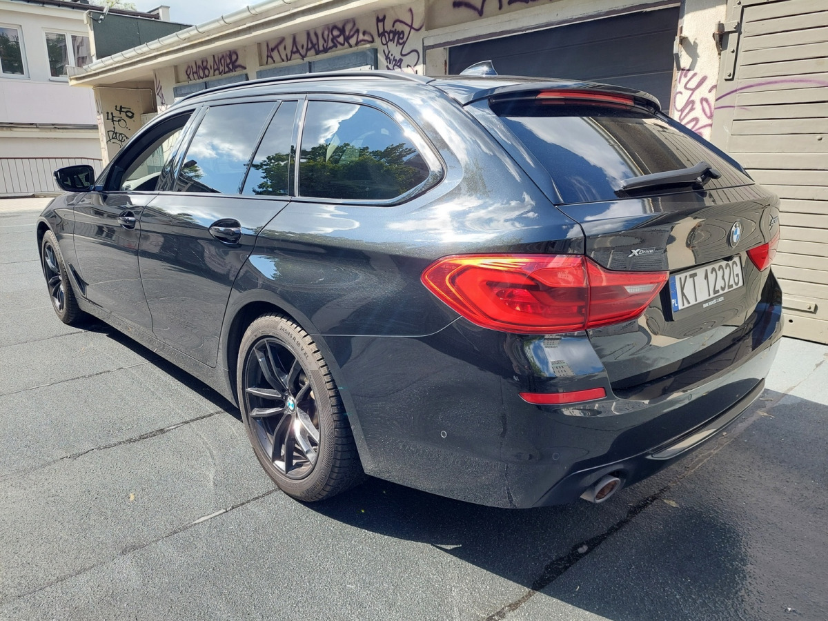 BMW 530I XDRIVE KOMBI - Automóvel: foto 4 BMW 530I XDRIVE KOMBI - Automóvel: foto 4