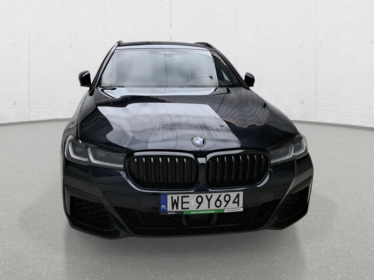 BMW 540I XDRIVE KOMBI - Automóvel: foto 3 BMW 540I XDRIVE KOMBI - Automóvel: foto 3