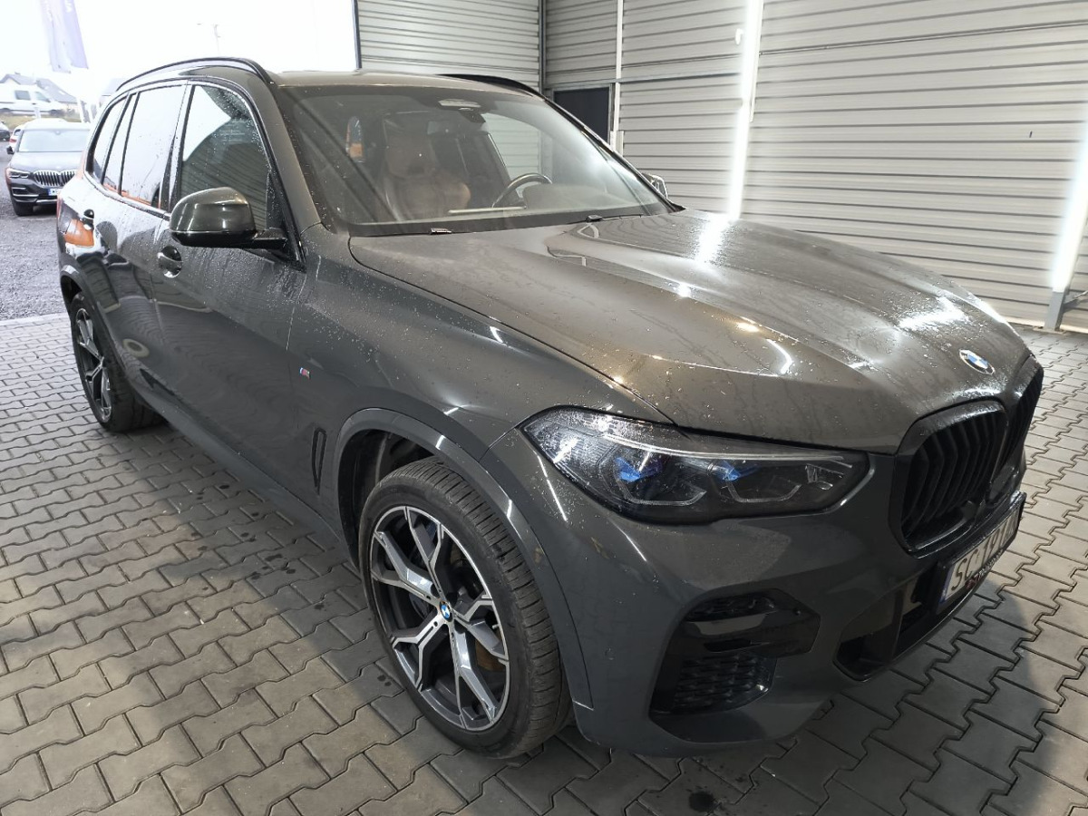 Automóvel BMW X5 XDRIVE40D SUV: foto 1