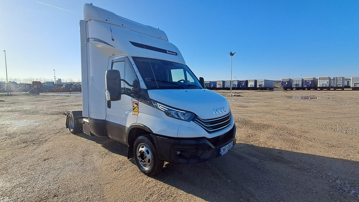 Camião tractor BE IVECO 50C/35  CIĄGNIK SAMOCHODOWY W ZESTAWIE Z NACZEPA KONAR JG4: foto 1