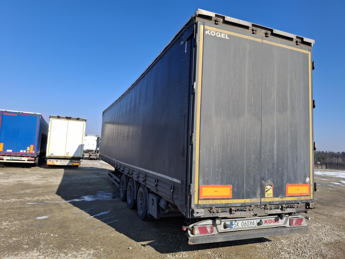 KOEGEL SN24 KURTYNOWA - Reboque de lona: foto 4 KOEGEL SN24 KURTYNOWA - Reboque de lona: foto 4