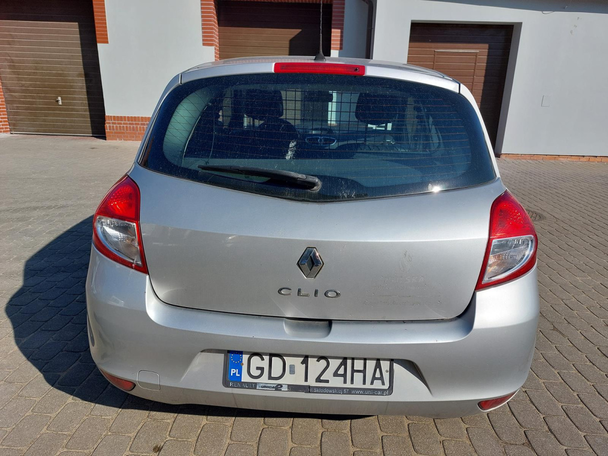 RENAULT CLIO HATCHBACK - Automóvel: foto 4 RENAULT CLIO HATCHBACK - Automóvel: foto 4
