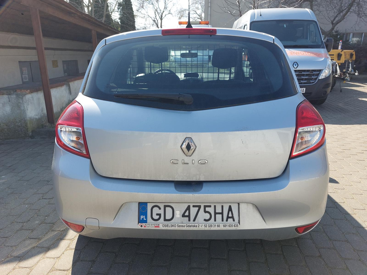 RENAULT CLIO HATCHBACK - Automóvel: foto 4 RENAULT CLIO HATCHBACK - Automóvel: foto 4