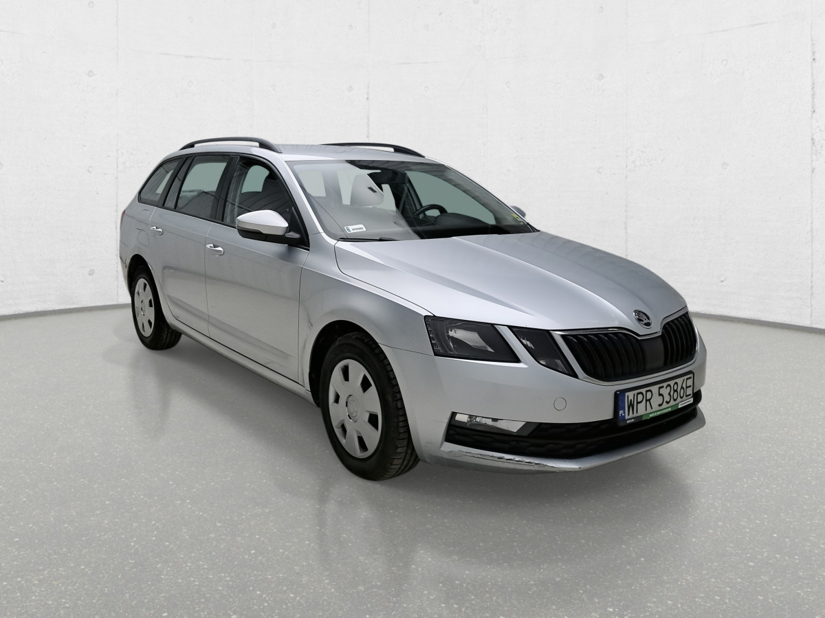 SKODA OCTAVIA KOMBI - Automóvel: foto 2 SKODA OCTAVIA KOMBI - Automóvel: foto 2