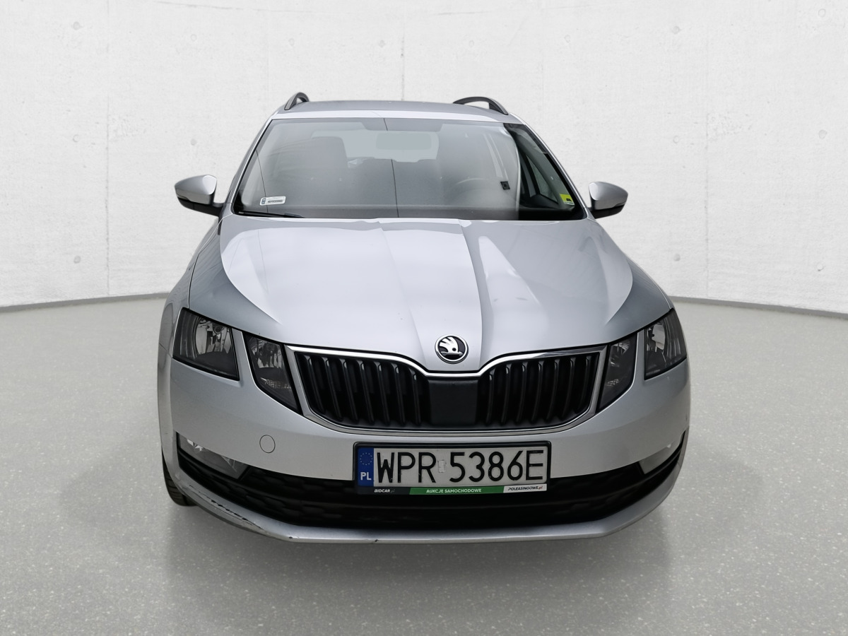 SKODA OCTAVIA KOMBI - Automóvel: foto 3 SKODA OCTAVIA KOMBI - Automóvel: foto 3