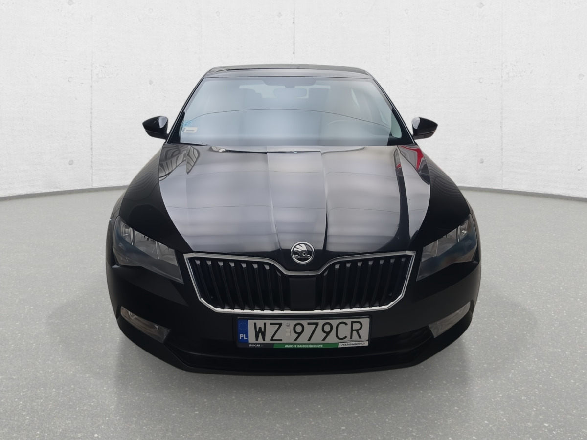 SKODA SUPERB LIFTBACK - Automóvel: foto 4 SKODA SUPERB LIFTBACK - Automóvel: foto 4