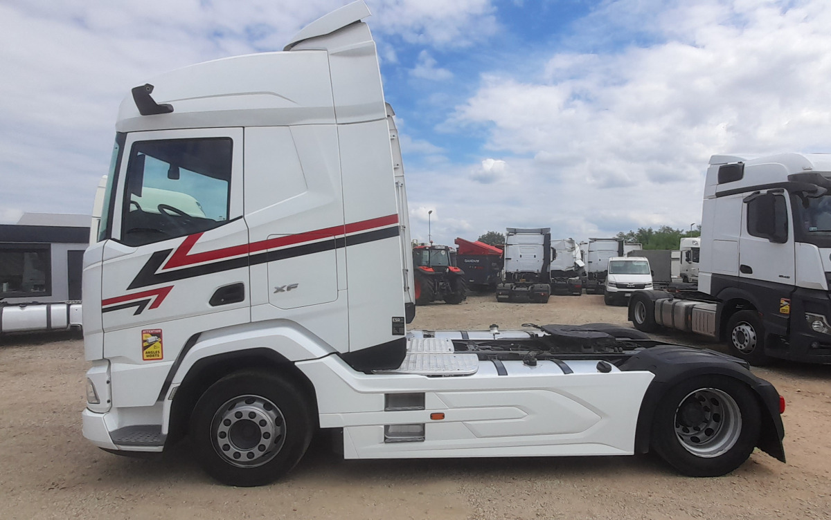 DAF XG 480 CIĄGNIK SIODŁOWY - Tractor: foto 4 DAF XG 480 CIĄGNIK SIODŁOWY - Tractor: foto 4