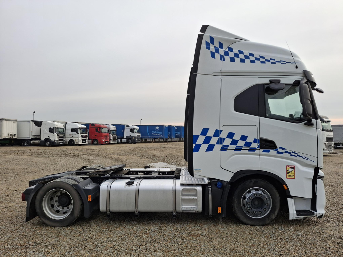IVECO AS440ST/FP LT CIĄGNIK SIODŁOWY - Tractor: foto 4 IVECO AS440ST/FP LT CIĄGNIK SIODŁOWY - Tractor: foto 4
