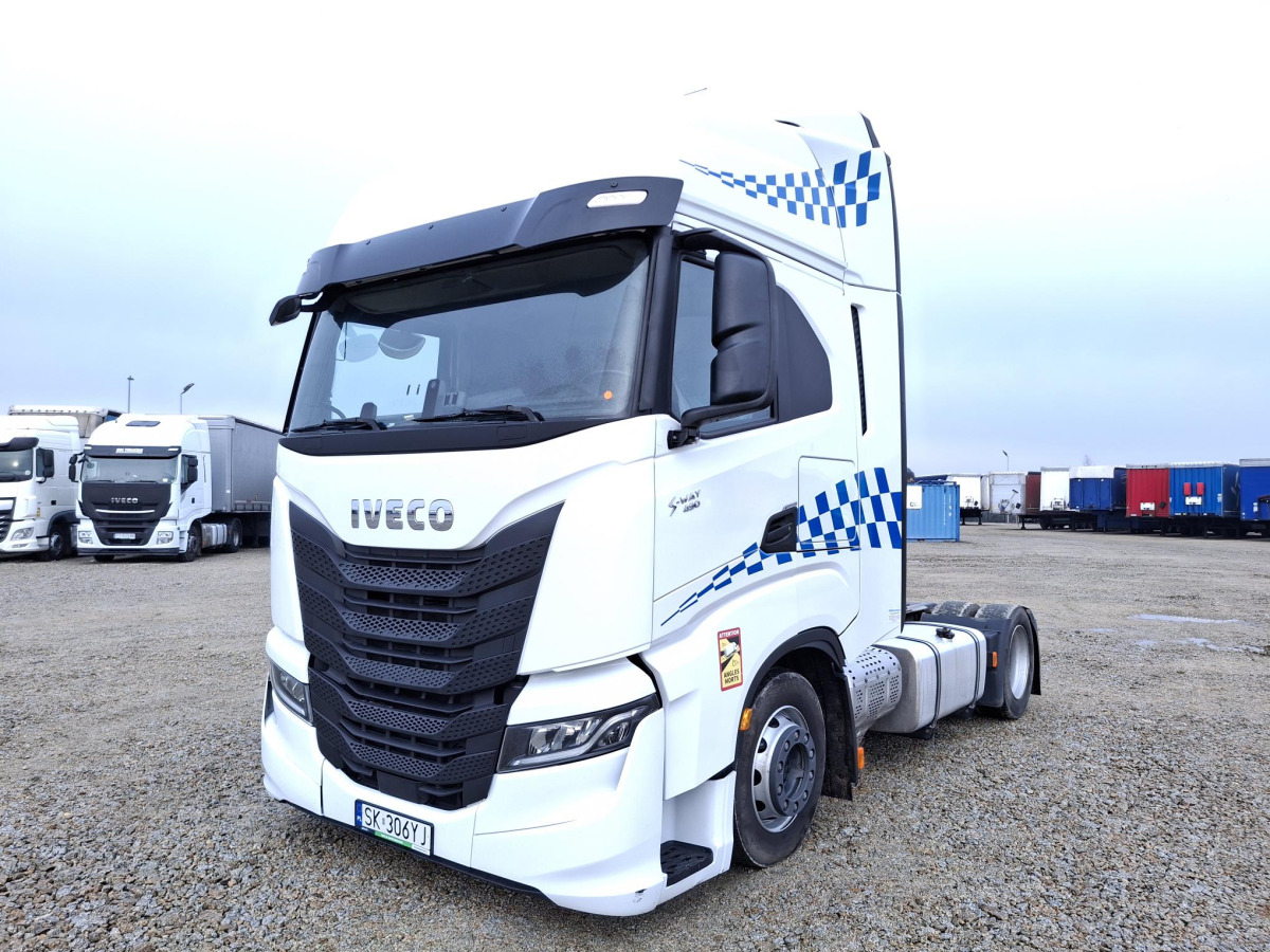 IVECO AS440ST/FP LT CIĄGNIK SIODŁOWY - Tractor: foto 2 IVECO AS440ST/FP LT CIĄGNIK SIODŁOWY - Tractor: foto 2