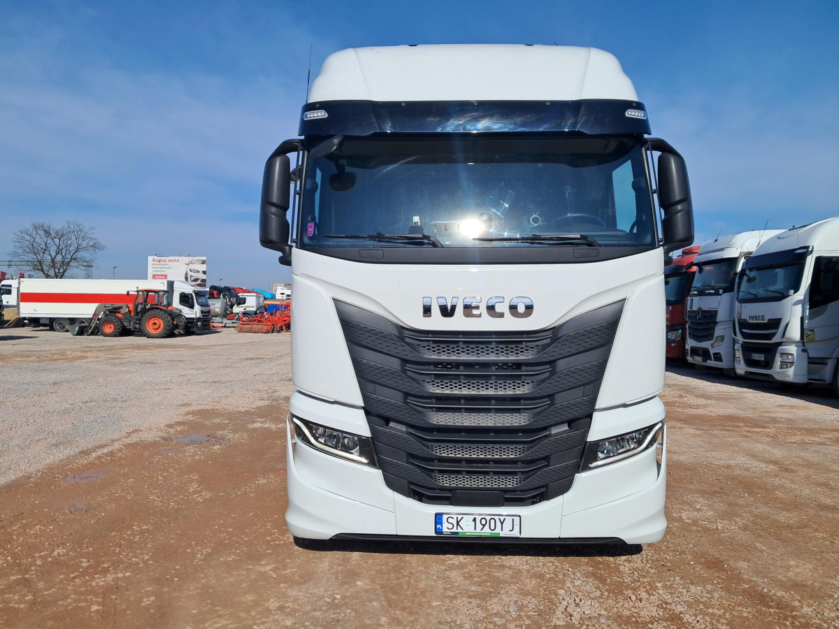 IVECO AS440ST/FP LT CIĄGNIK SIODŁOWY - Tractor: foto 4 IVECO AS440ST/FP LT CIĄGNIK SIODŁOWY - Tractor: foto 4