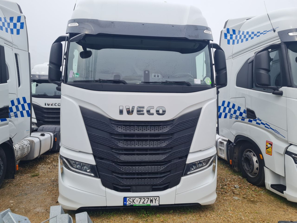 IVECO AS440ST/FP LT CIĄGNIK SIODŁOWY - Tractor: foto 2 IVECO AS440ST/FP LT CIĄGNIK SIODŁOWY - Tractor: foto 2