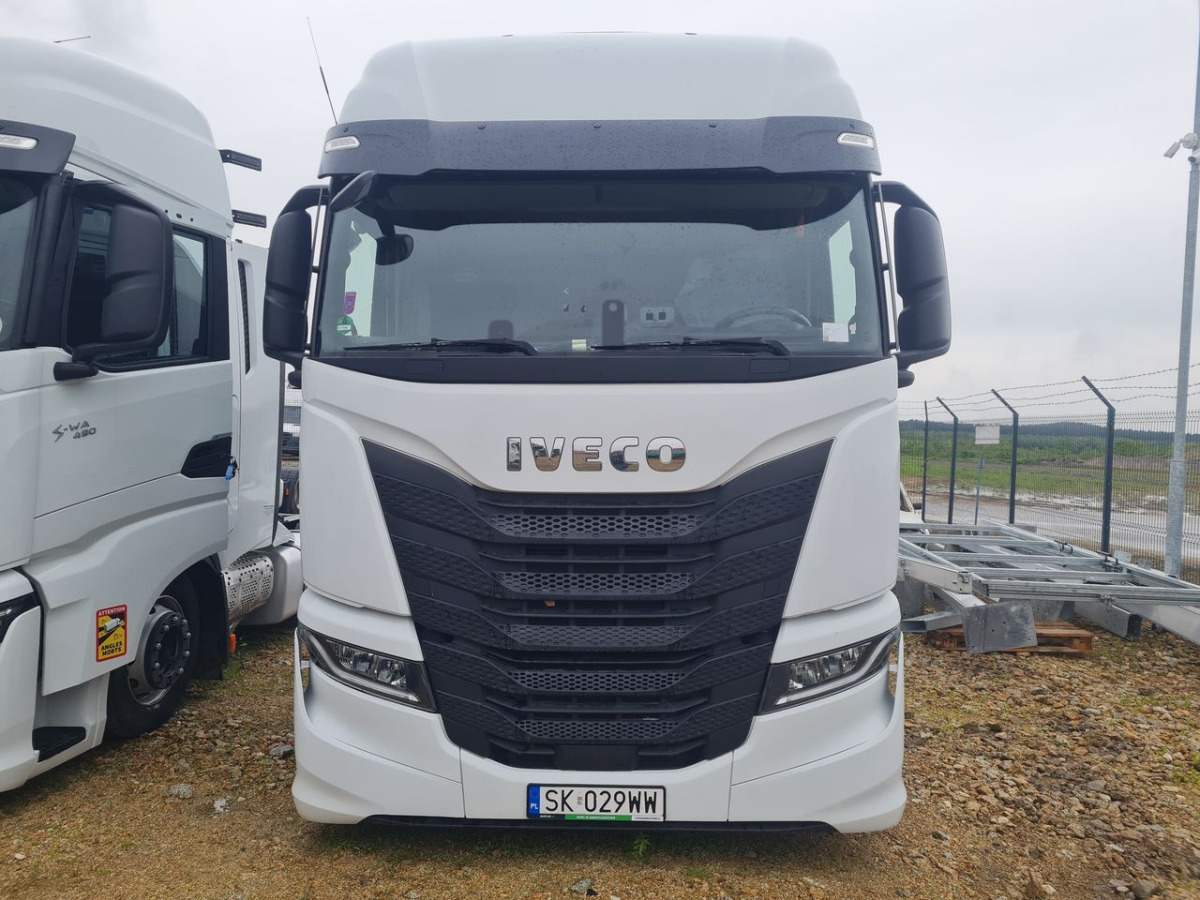 IVECO AS440ST/FP LT CIĄGNIK SIODŁOWY - Tractor: foto 2 IVECO AS440ST/FP LT CIĄGNIK SIODŁOWY - Tractor: foto 2