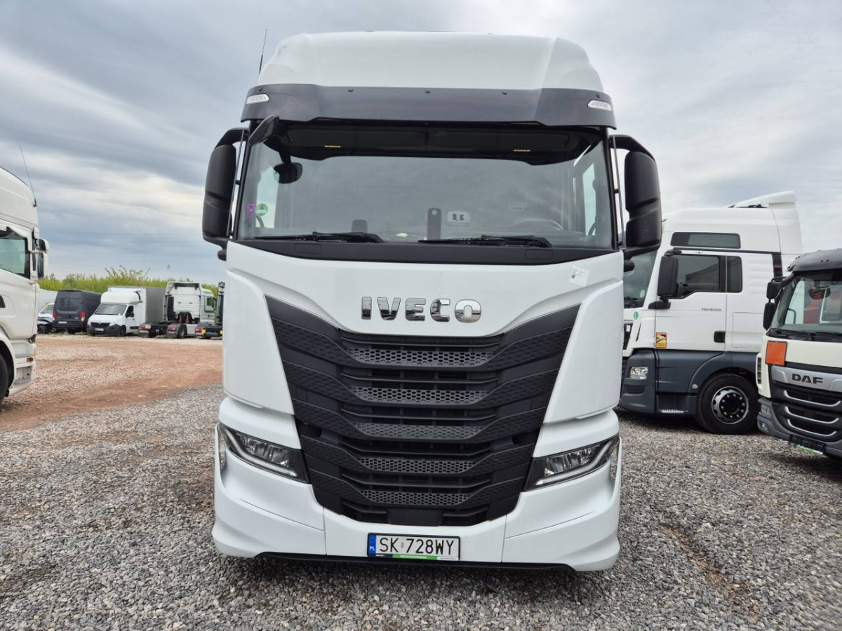 IVECO AS440ST/FP LT CIĄGNIK SIODŁOWY - Tractor: foto 3 IVECO AS440ST/FP LT CIĄGNIK SIODŁOWY - Tractor: foto 3