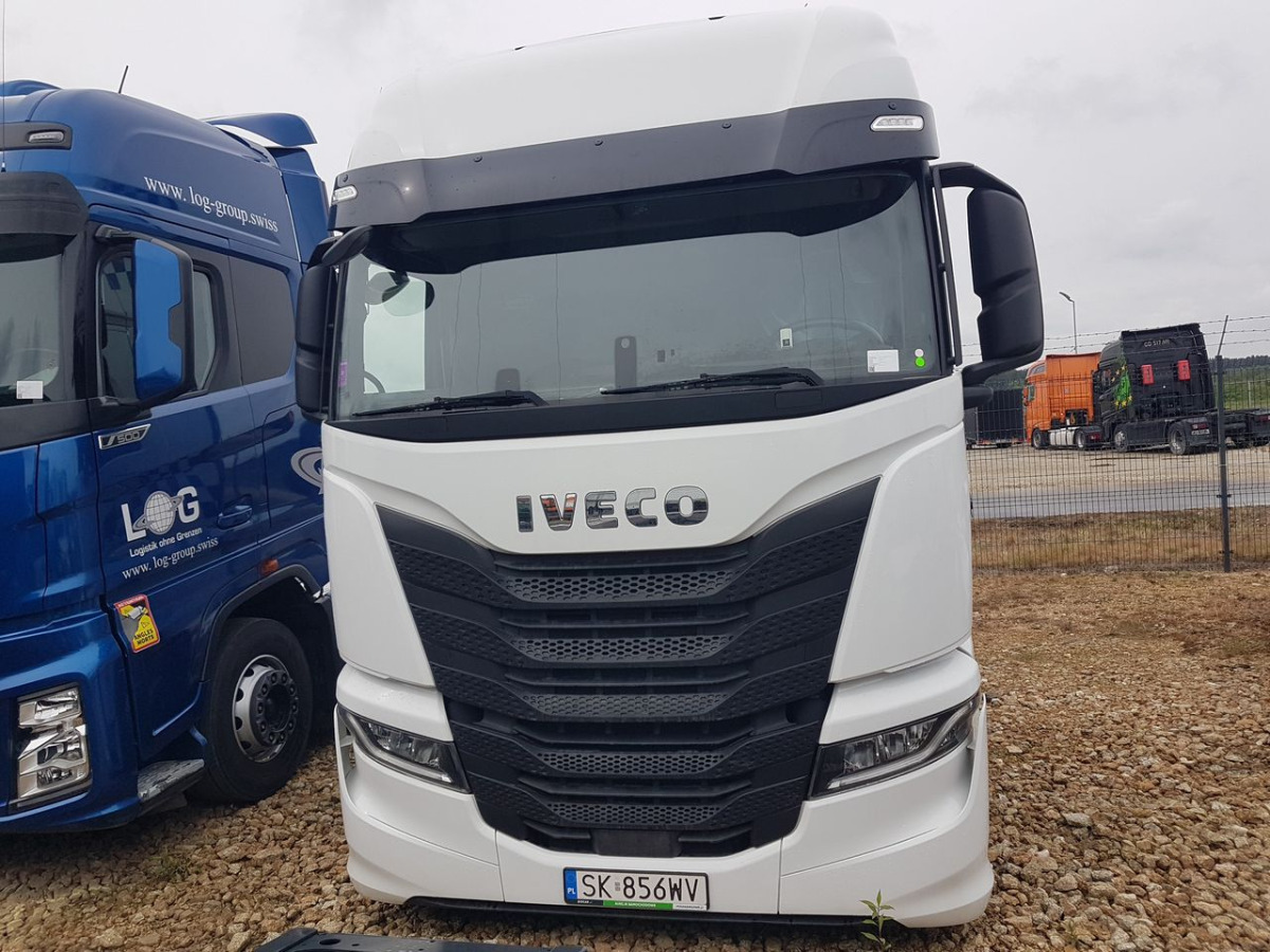 IVECO AS440ST/FP LT CIĄGNIK SIODŁOWY - Tractor: foto 2 IVECO AS440ST/FP LT CIĄGNIK SIODŁOWY - Tractor: foto 2