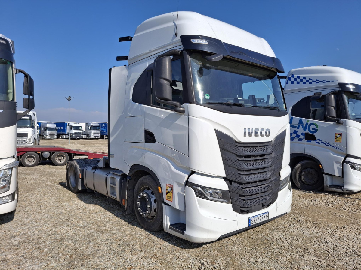 IVECO AS440ST/FP LT CIĄGNIK SIODŁOWY - Tractor: foto 1 IVECO AS440ST/FP LT CIĄGNIK SIODŁOWY - Tractor: foto 1