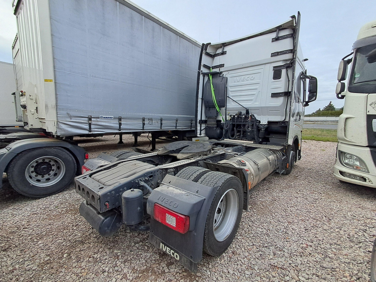 IVECO AS440ST/FP LT LNG CIĄGNIK SIODŁOWY - Tractor: foto 4 IVECO AS440ST/FP LT LNG CIĄGNIK SIODŁOWY - Tractor: foto 4