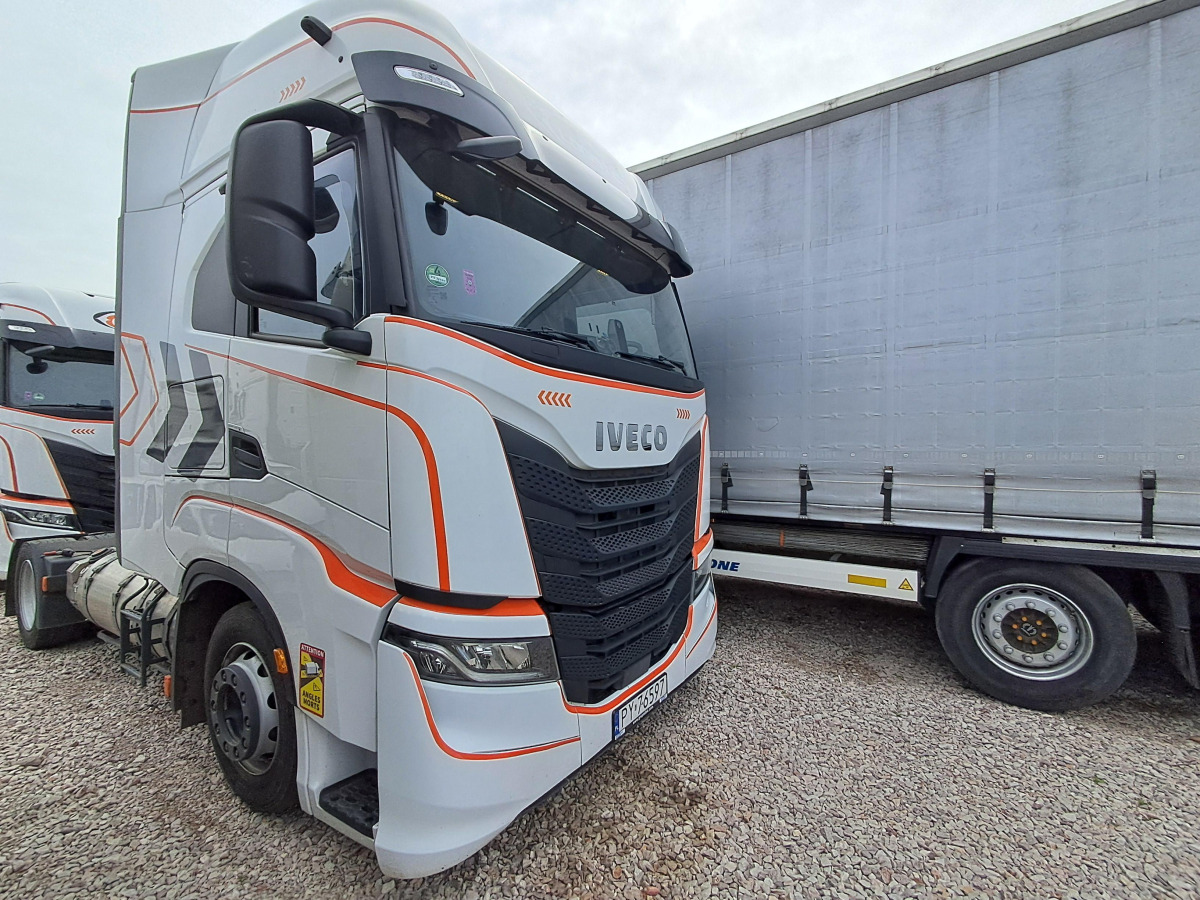 IVECO AS440ST/FP LT LNG CIĄGNIK SIODŁOWY - Tractor: foto 1 IVECO AS440ST/FP LT LNG CIĄGNIK SIODŁOWY - Tractor: foto 1