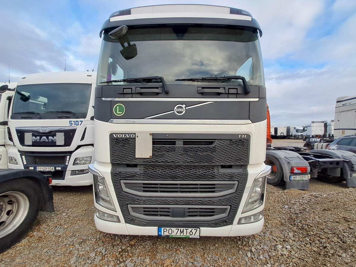 VOLVO FH 460 CIĄGNIK SIODŁOWY - Tractor: foto 3 VOLVO FH 460 CIĄGNIK SIODŁOWY - Tractor: foto 3