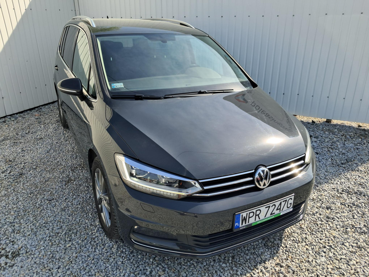 Automóvel VOLKSWAGEN TOURAN MINIVAN: foto 1