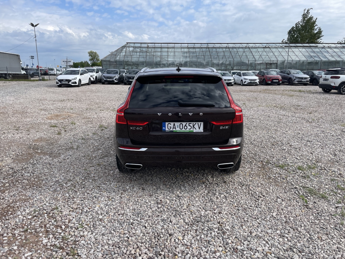 VOLVO XC-60 SUV - SUV: foto 5 VOLVO XC-60 SUV - SUV: foto 5