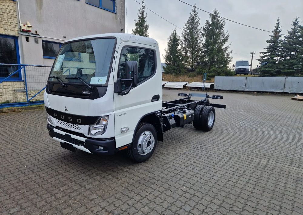 FUSO Canter 6S15 podwozie - Camião chassi: foto 1 FUSO Canter 6S15 podwozie - Camião chassi: foto 1