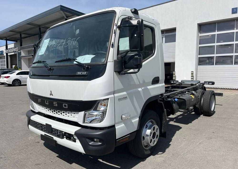 FUSO Canter 9C18 podwozie - Camião chassi: foto 3 FUSO Canter 9C18 podwozie - Camião chassi: foto 3