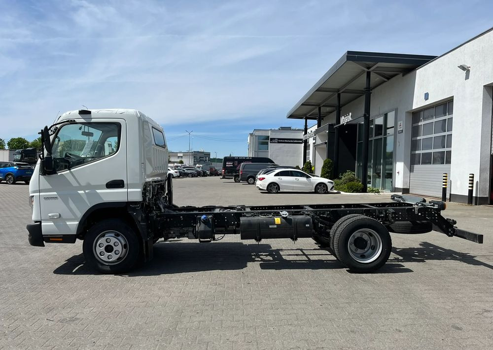FUSO Canter 9C18 podwozie - Camião chassi: foto 4 FUSO Canter 9C18 podwozie - Camião chassi: foto 4