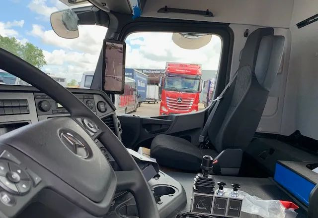 Mercedes-Benz Actros 2543 L Hakowiec - Camião polibenne: foto 3 Mercedes-Benz Actros 2543 L Hakowiec - Camião polibenne: foto 3
