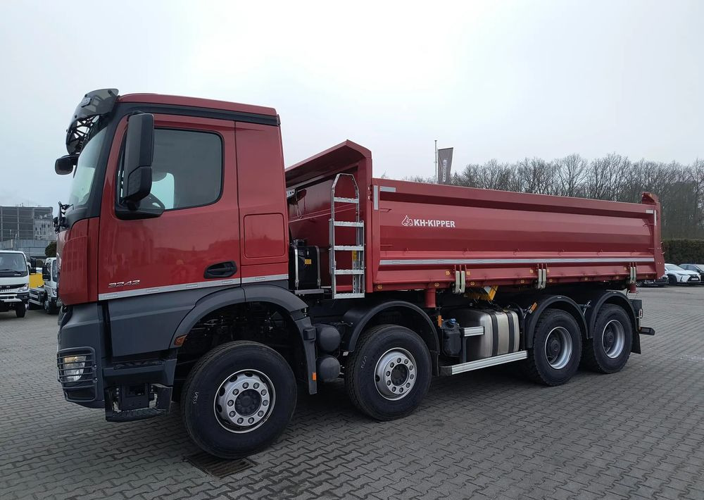 Mercedes-Benz Arocs 4142 AK 8x6 3W Hydroburta - Camião basculante: foto 2 Mercedes-Benz Arocs 4142 AK 8x6 3W Hydroburta - Camião basculante: foto 2