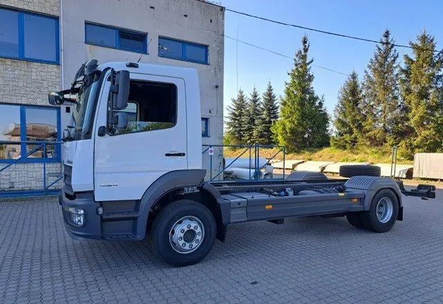 Mercedes-Benz Atego 1624 L Podwozie - Camião chassi: foto 1 Mercedes-Benz Atego 1624 L Podwozie - Camião chassi: foto 1