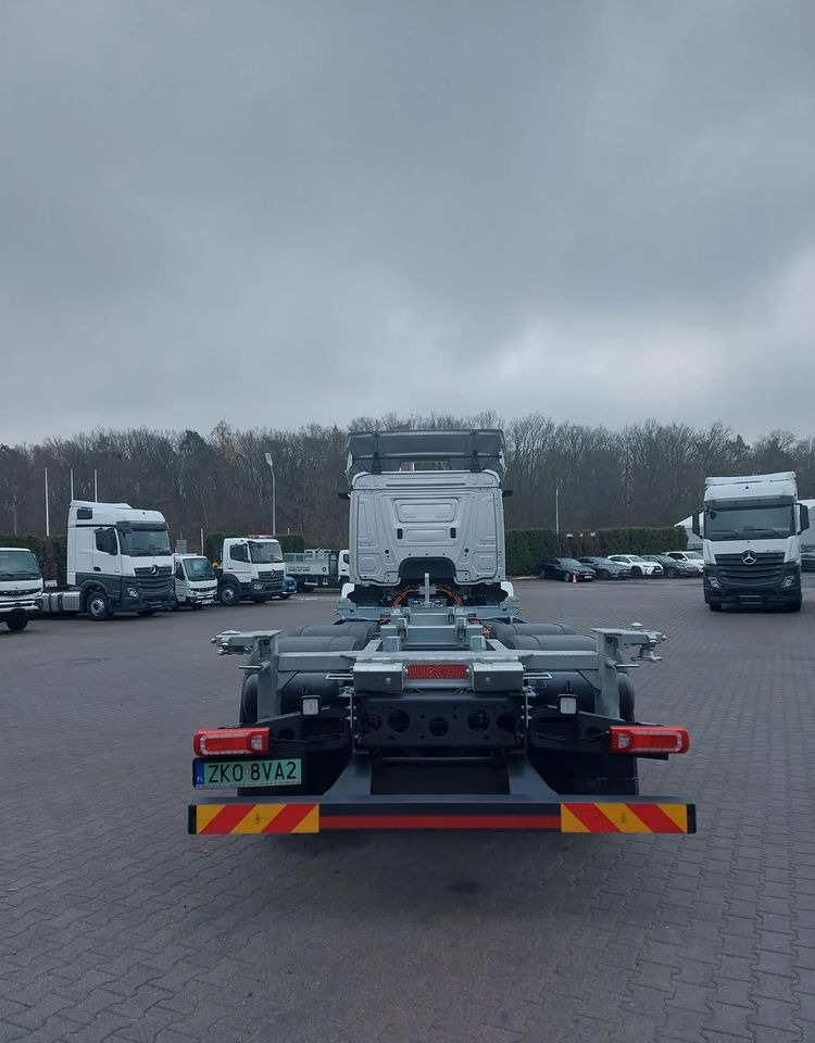 Mercedes-Benz eActros 400 6x2 BDF Elektryczny - Camião transportador de contêineres/ Caixa móvel, Caminhão elétrico: foto 5 Mercedes-Benz eActros 400 6x2 BDF Elektryczny - Camião transportador de contêineres/ Caixa móvel, Caminhão elétrico: foto 5