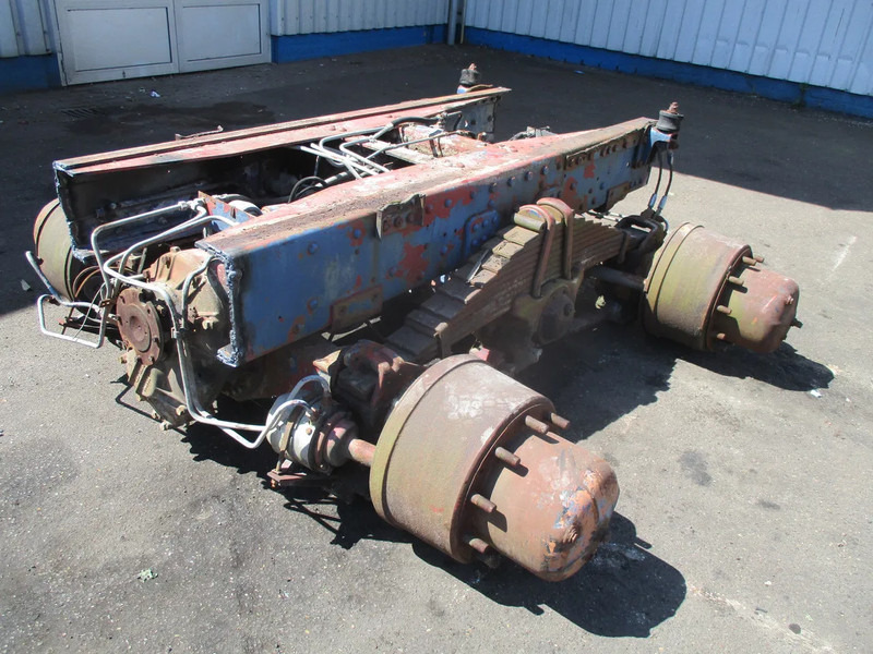 Iveco 6x4 Back Axle / Double Pont , 2 pieces in stock - Eixo traseiro por Camião: foto 2 Iveco 6x4 Back Axle / Double Pont , 2 pieces in stock - Eixo traseiro por Camião: foto 2